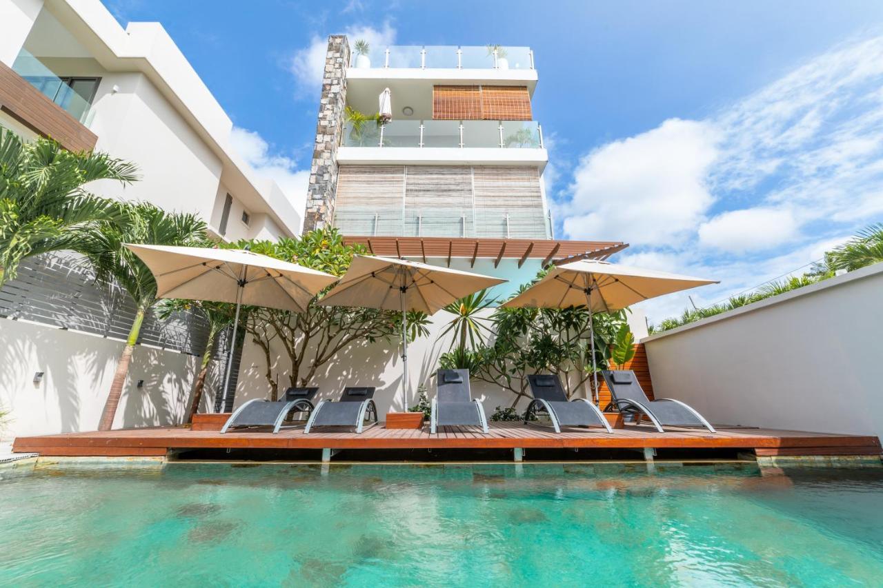 Beachcove Apartment 9 In Pereybere Pereybere Beach Bagian luar foto