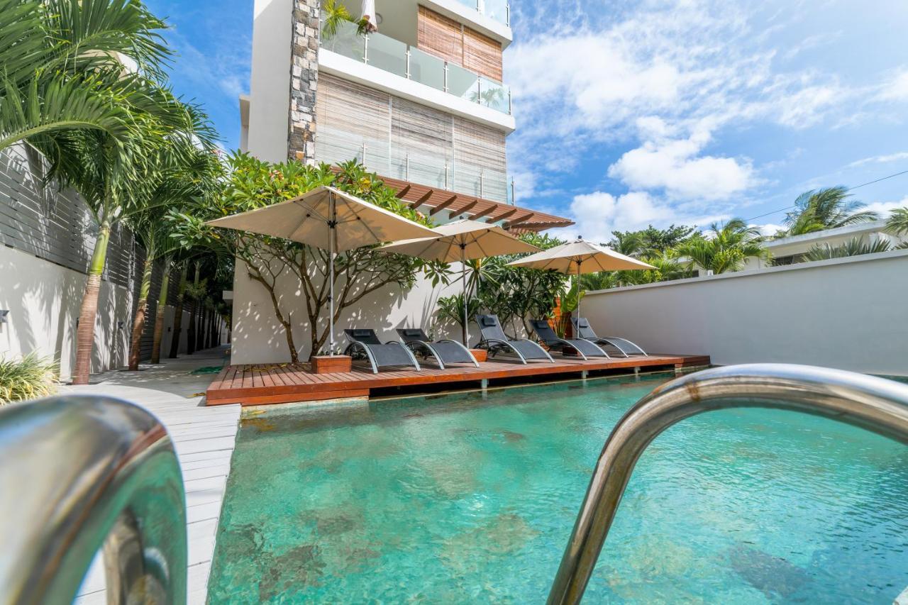 Beachcove Apartment 9 In Pereybere Pereybere Beach Bagian luar foto
